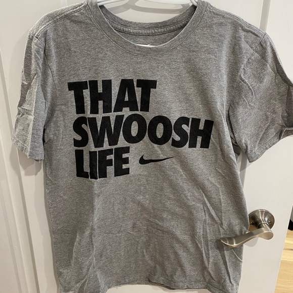 nike t-shirt - Picture 1 of 1
